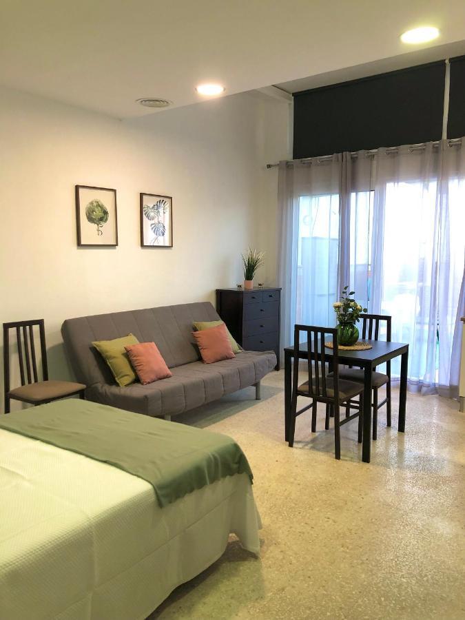 Apartamento Con Piscina En Ciudad Jardin Málaga Eksteriør bilde